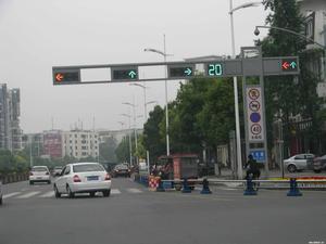昆明機動車信號燈 一體式信號燈 框架式信號燈 紅綠燈廠家 交通信號燈價格 廠家直銷