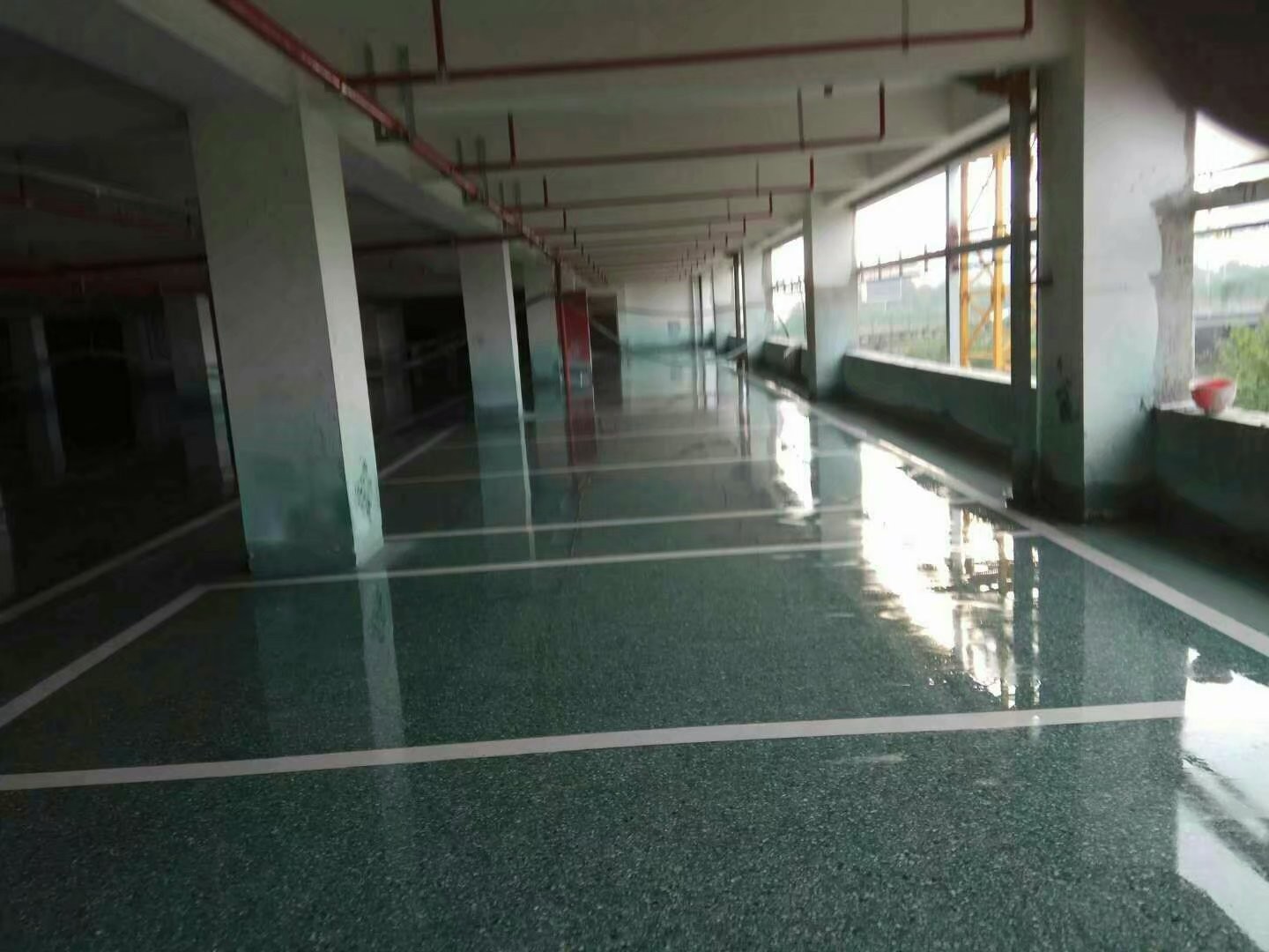 环氧地坪漆：如何让地面焕发新生